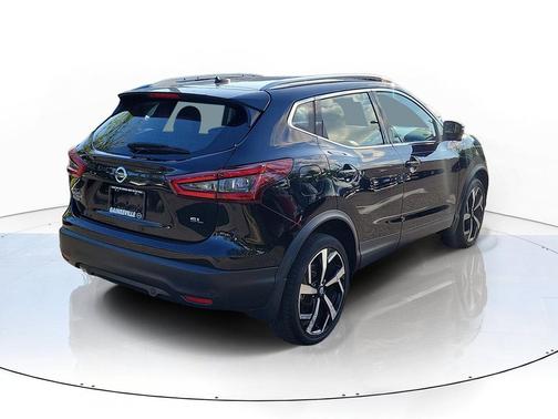 Magnetic Black Pearl 2022 Nissan Rogue Sport SL