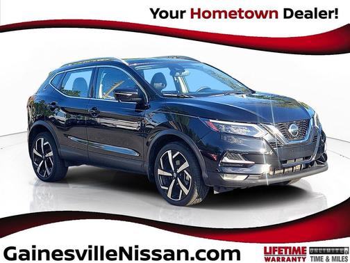 Magnetic Black Pearl 2022 Nissan Rogue Sport SL