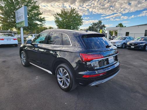 2021 Audi Q5 45 Premium Plus