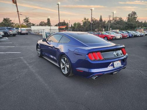 2016 Ford Mustang V6