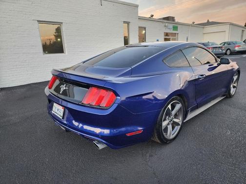 2016 Ford Mustang V6