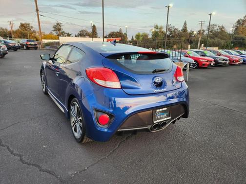 2016 Hyundai Veloster Turbo