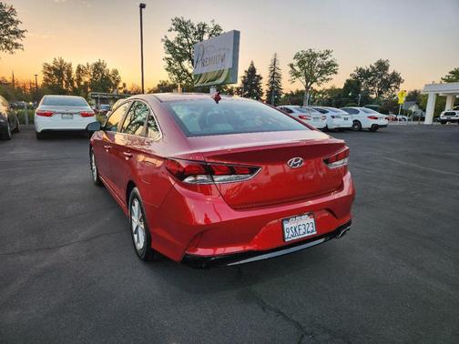 2019 Hyundai SONATA SE