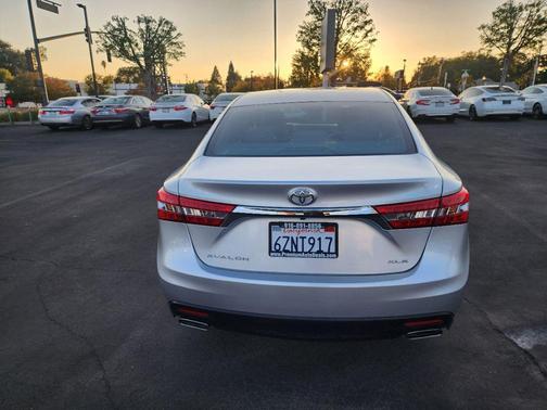 2013 Toyota Avalon XLE Premium