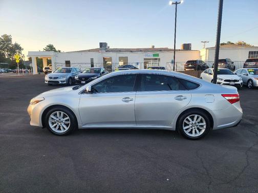 2013 Toyota Avalon XLE Premium