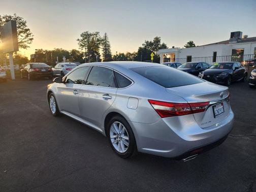 2013 Toyota Avalon XLE Premium