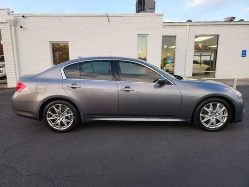 2011 INFINITI G37 Journey