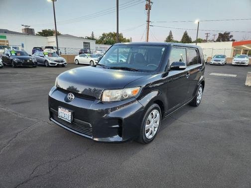 2011 Scion xB Release Series 8.0