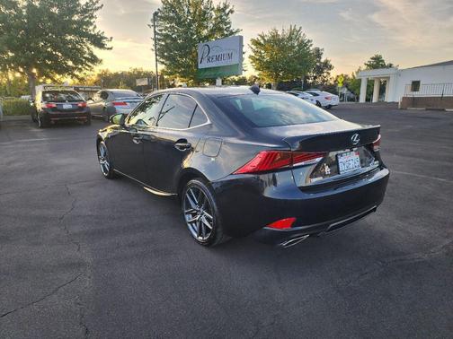 2017 Lexus IS 350 Base