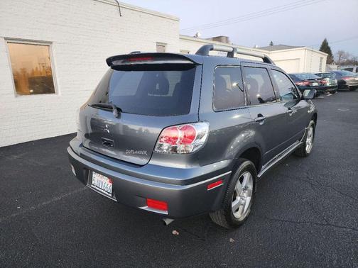 2004 Mitsubishi Outlander XLS