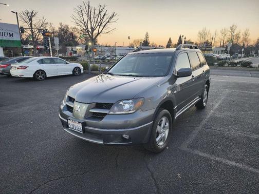 2004 Mitsubishi Outlander XLS
