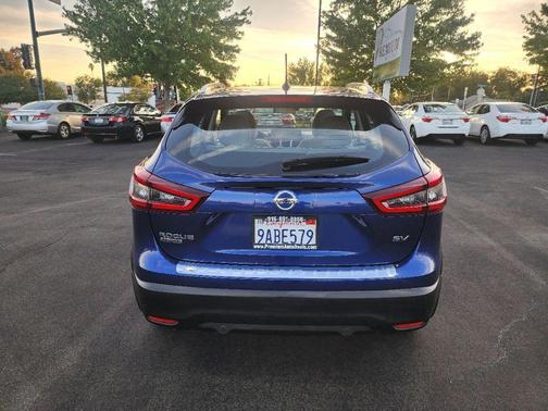 2021 Nissan Rogue Sport SV