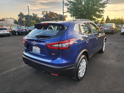 2021 Nissan Rogue Sport SV