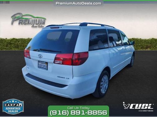 2004 Toyota Sienna LE