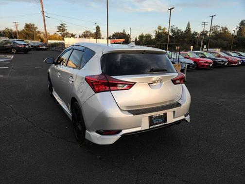2016 Scion iM