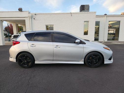 2016 Scion iM