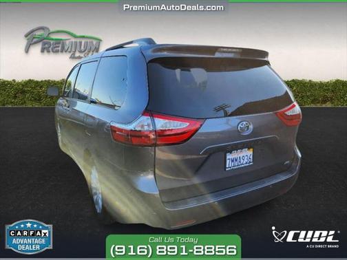 2015 Toyota Sienna XLE