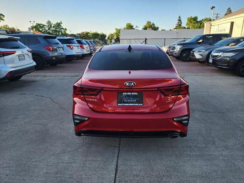 Currant Red 2019 Kia Forte S