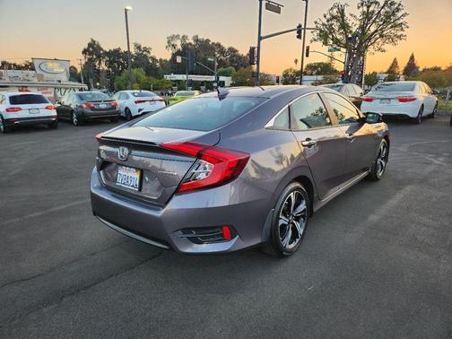 2016 Honda Civic Touring