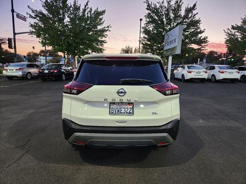 2021 Nissan Rogue SL