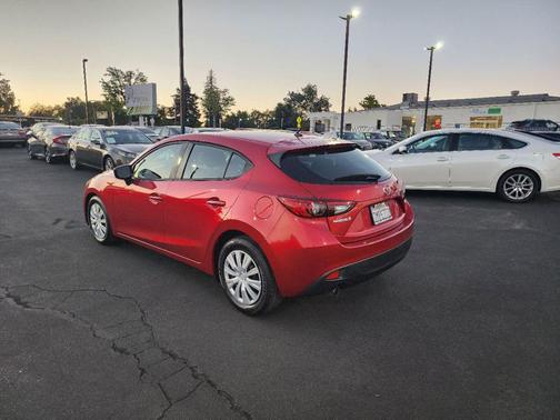 2015 Mazda Mazda3 i Sport