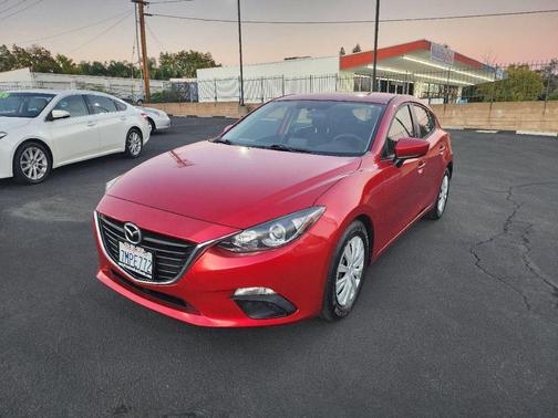 2015 Mazda Mazda3 i Sport