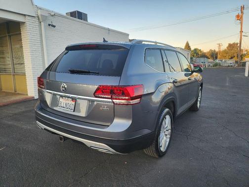 2019 Volkswagen Atlas 3.6L SE w/Technology