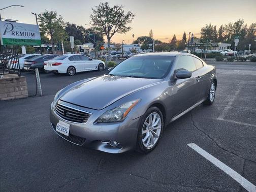 2011 INFINITI G37 Journey