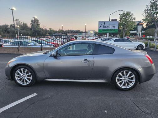 2011 INFINITI G37 Journey