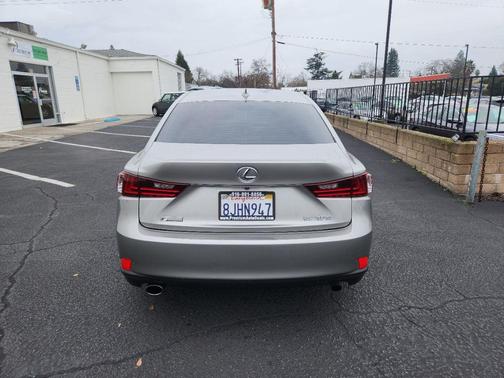 2015 Lexus IS 250 Crafted Line