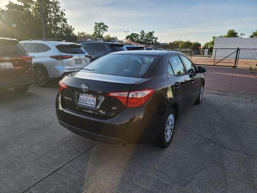 Black Sand Pearl 2018 Toyota Corolla LE
