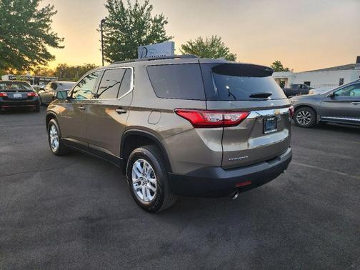 2020 Chevrolet Traverse LT Cloth
