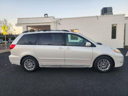 2007 Toyota Sienna XLE
