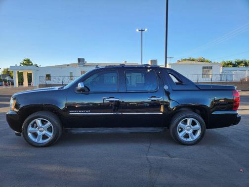 2013 Chevrolet Avalanche LTZ