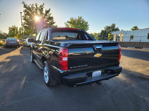 2013 Chevrolet Avalanche LTZ