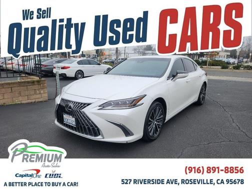 2023 Lexus ES 300h Base