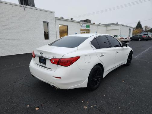 2017 INFINITI Q50 2.0T Premium