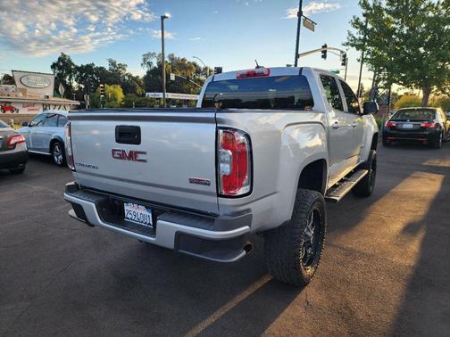 2015 GMC Canyon SLE