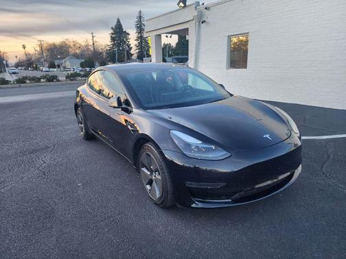 2023 Tesla Model 3 Standard Range
