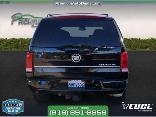 2005 Cadillac Escalade Base