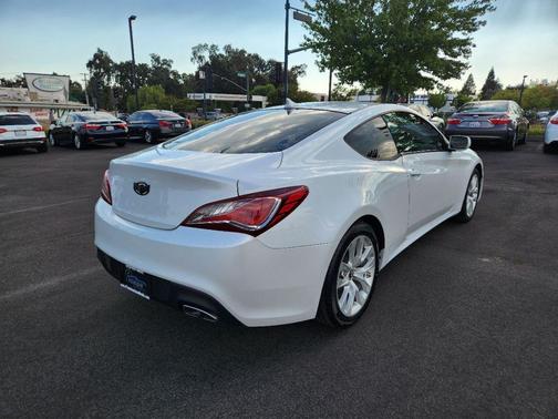 2013 Hyundai Genesis Coupe 2.0T