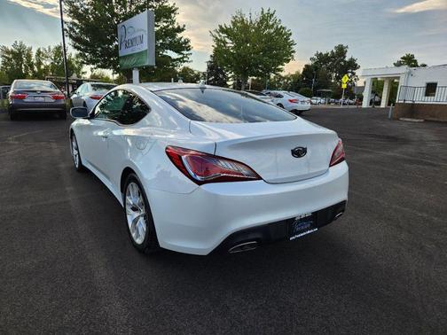 2013 Hyundai Genesis Coupe 2.0T