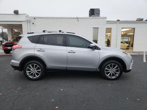 2017 Toyota RAV4 Limited