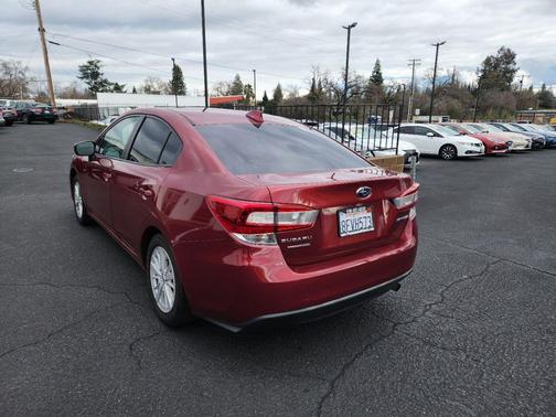 2018 Subaru Impreza 2.0i Premium