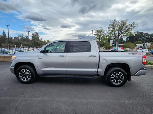 2017 Toyota Tundra Limited
