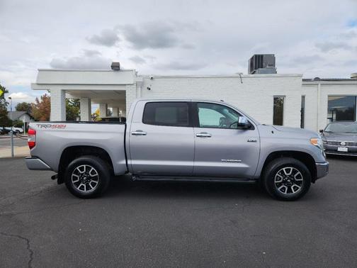 2017 Toyota Tundra Limited
