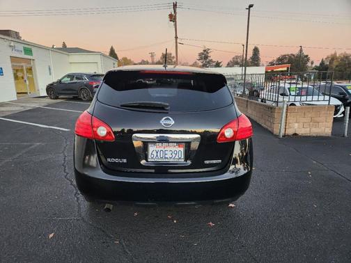 2012 Nissan Rogue S