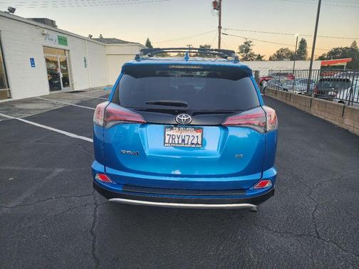 2016 Toyota RAV4 SE