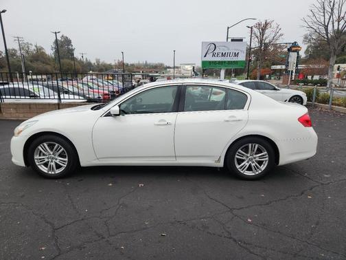 2013 INFINITI G37 Journey