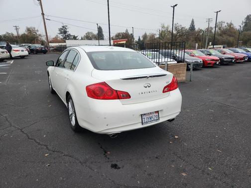 2013 INFINITI G37 Journey